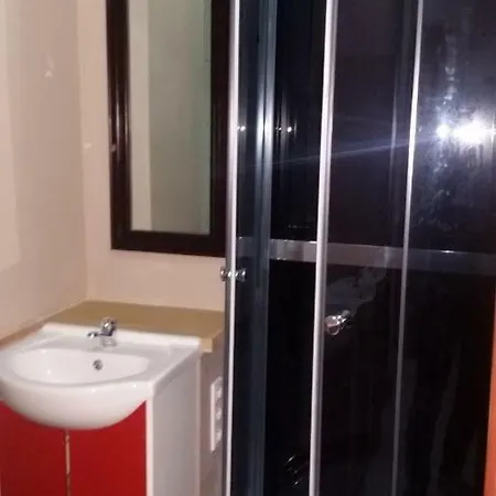 Tanie Sabaly 32 Homestay Warsaw
